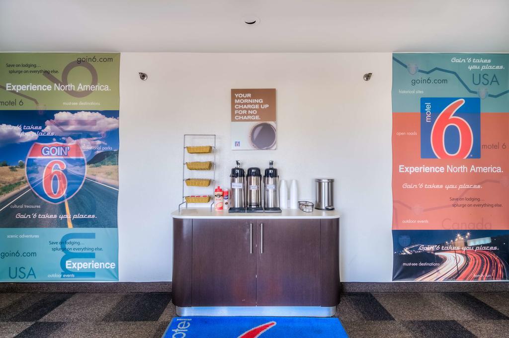 Motel 6 Normal Zewnętrze zdjęcie